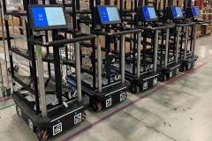 Robust.AI and DHL collaborate to deploy Carter cobots