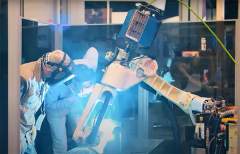 ABAGY Finds That Many Welders Welcome Robotics, Looks to 2023 Manufacturing Trends
