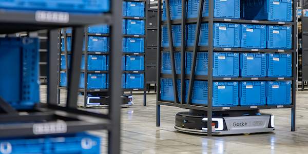 UPS Cuts the Ribbon On State-of-the-art UPS Velocity Facility 