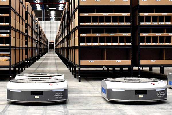 Improving Warehouse Processes & Efficiency with Autonomous Mobile Robots